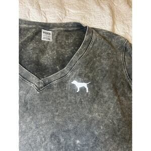 Victoria’s Secret Pink dog tshirt XS long sleeve gray distressed heather crop